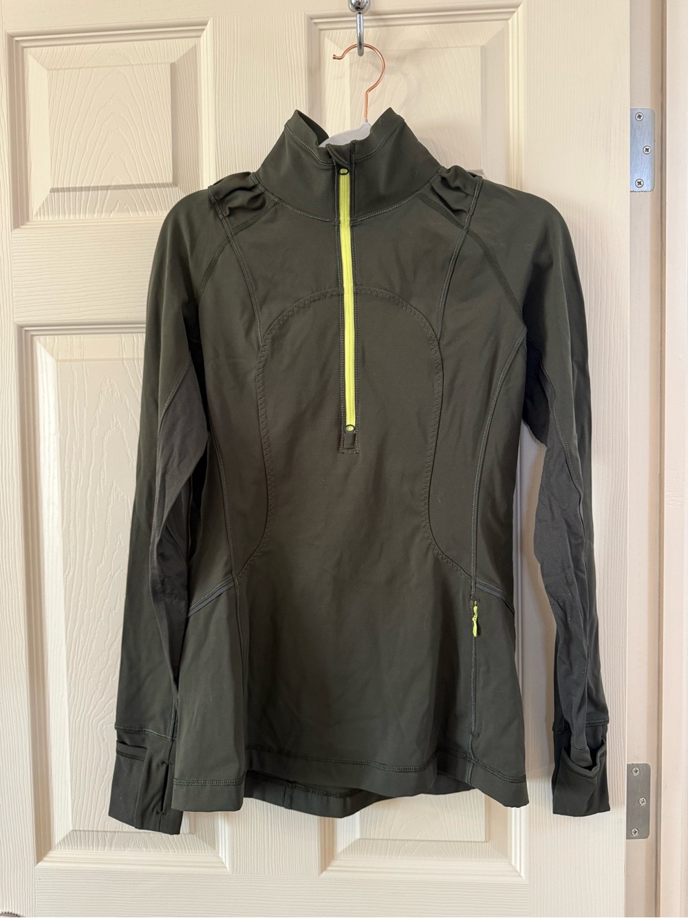 Lululemon Olive Green half zip size 6
